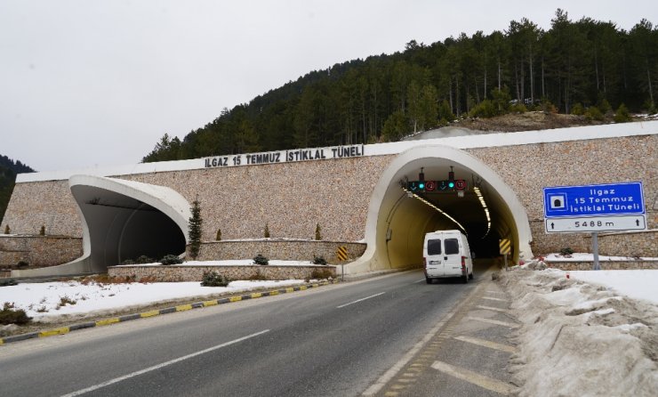 Kışın geçit vermeyen Ilgaz Dağı, artık tünelle aşılıyor