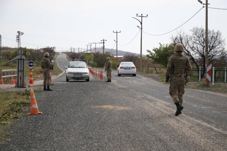 Elazığ’da bir ilçeye giriş çıkış yasaklandı