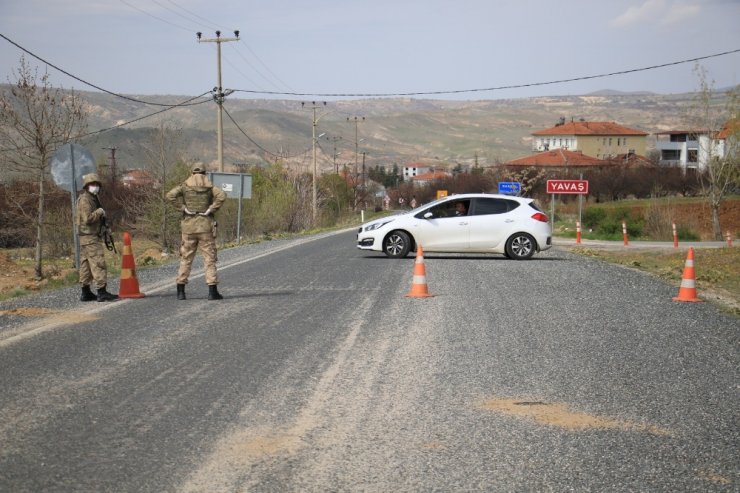 Elazığ’da bir ilçeye giriş çıkış yasaklandı