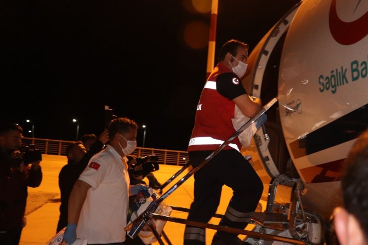 Ambulans Uçak Kübra bebek için Ağrı’dan Ankara’ya havalandı