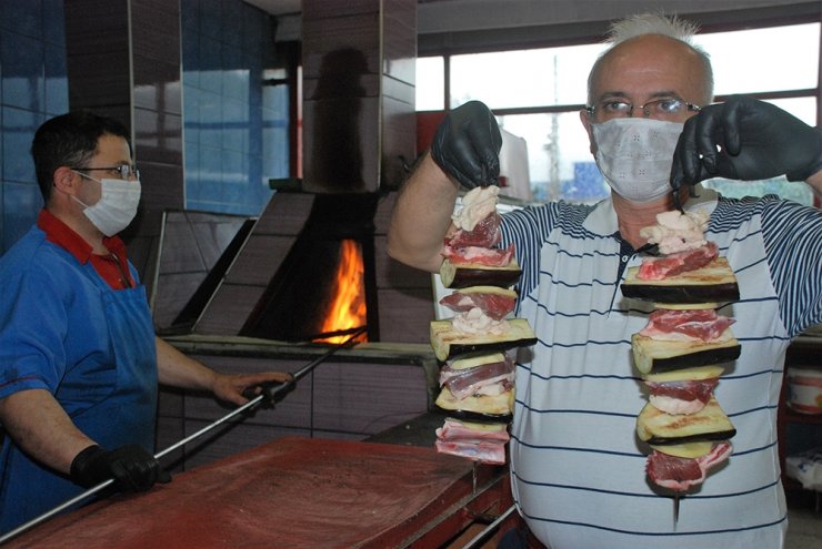 Normalleşme sürecinde Tokat kebabına yoğun ilgi