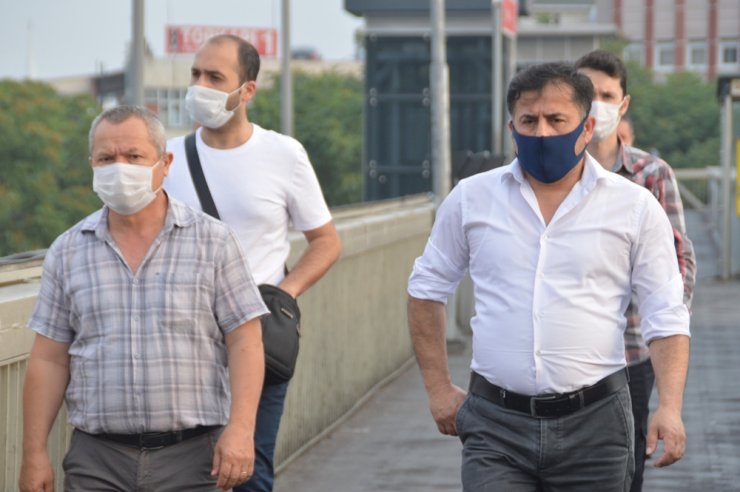 İstanbullular güne maske ile uyandı