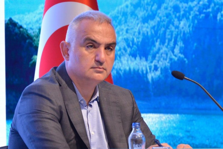 Bakan Çavuşoğlu ve Bakan Ersoy, turizmi değerlendirdi