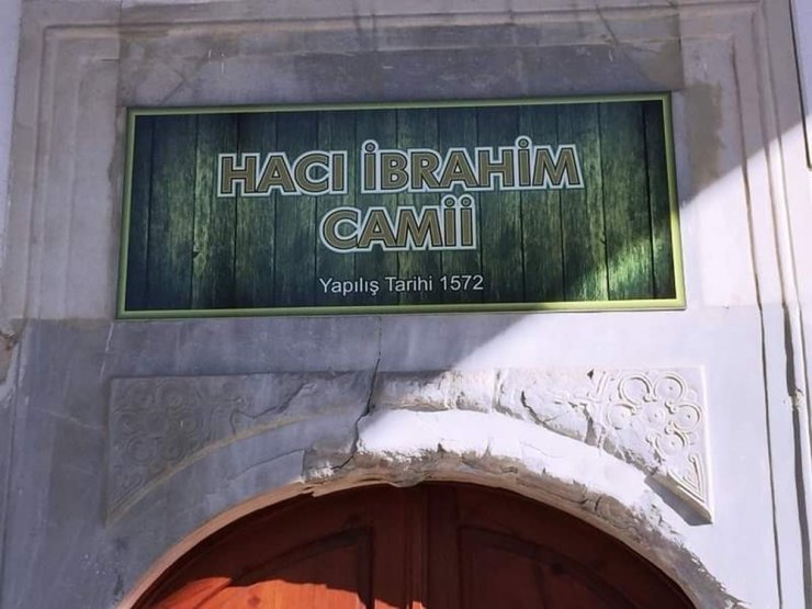 Kuşadası’ndaki Tarihi Hacı İbrahim Ağa Camisi ilgi bekliyor