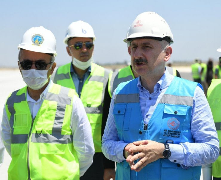 “İki yıl bitmeden Çukurova Havalimanına ilk uçak inecek”