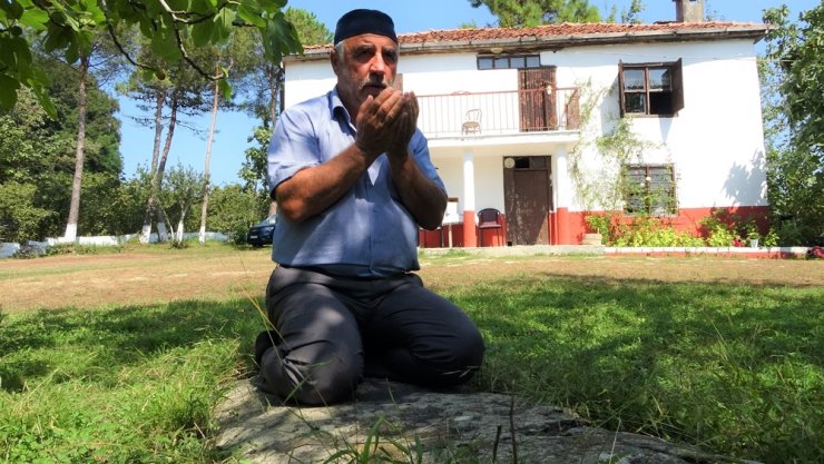 Gürcü asıllı vatandaşların yaşadığı mahallede farklı bir gelenek: “Namaz taşı”