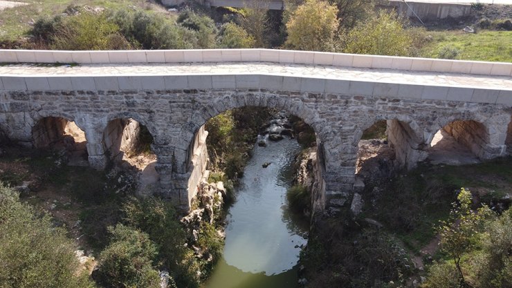 Antik Roma köprüsü 2 bin yıldır ayakta duruyor