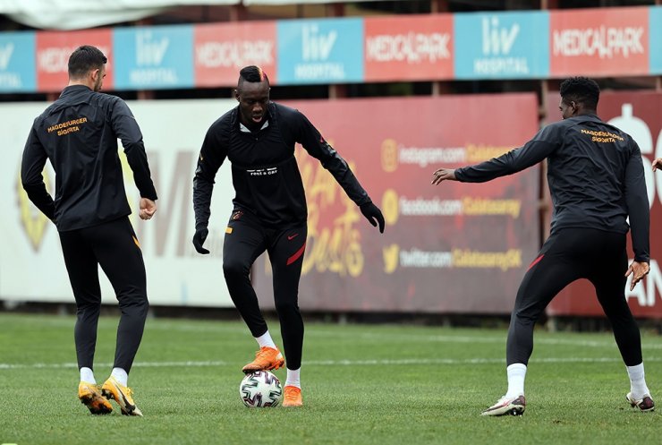 Galatasaray’da Etobo antrenmanı yarıda bıraktı