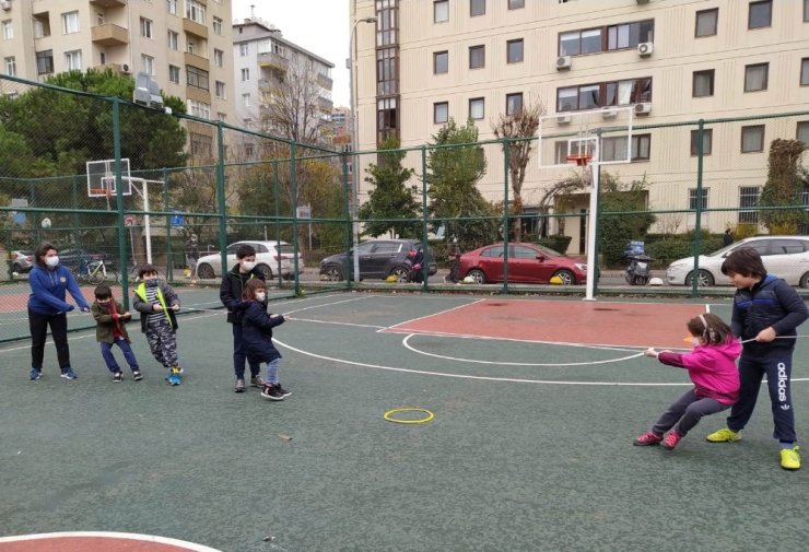 Kadıköy’de pandemi sürecinde açık havada spor zamanı