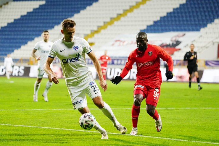 Süper Lig: Kasımpaşa: 0 - Gaziantep FK: 2 (İlk yarı)