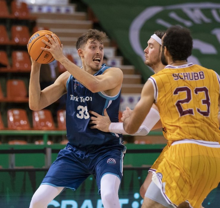 Türk Telekom FIBA Şampiyonlar Ligin’de liderliğini sürdürdü