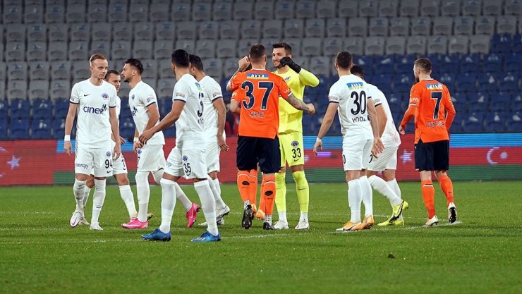 Süper Lig: Başakşehir: 0 - Kasımpaşa: 0 (Maç devam ediyor)