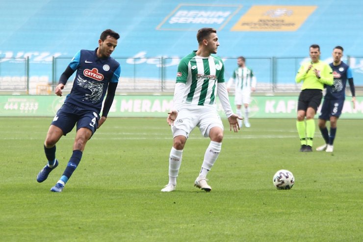 Konyaspor: 1 - Çaykur Rizespor: 0 (İlk yarı)