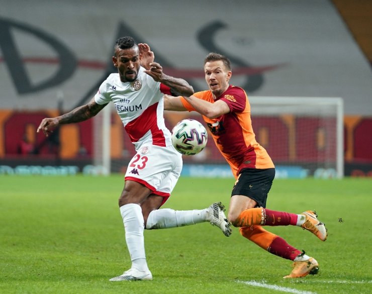 Süper Lig: Galatasaray: 0 - Antalyaspor: 0 (Maç sonucu)