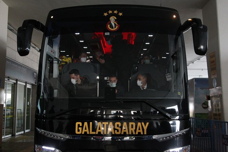 Galatasaray kafilesi Konya’ya geldi