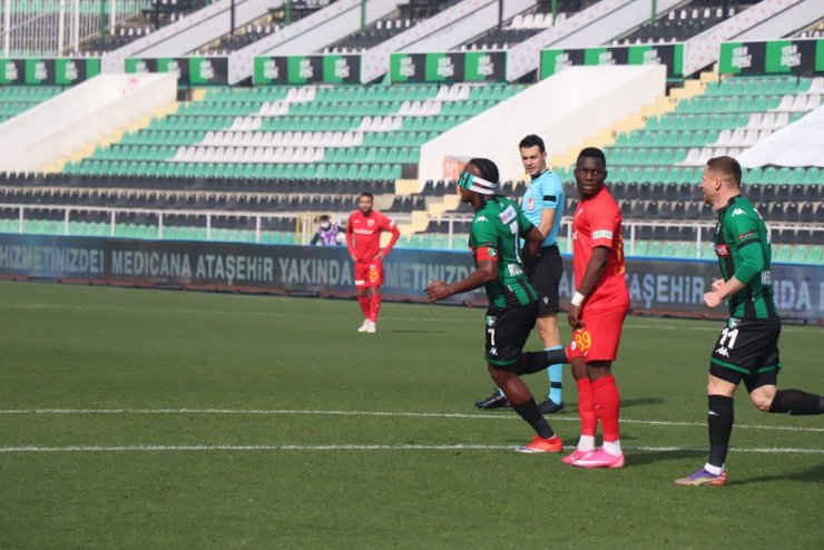 Denizlispor: 0 - HK Kayserispor: 1 (Maç devam ediyor)