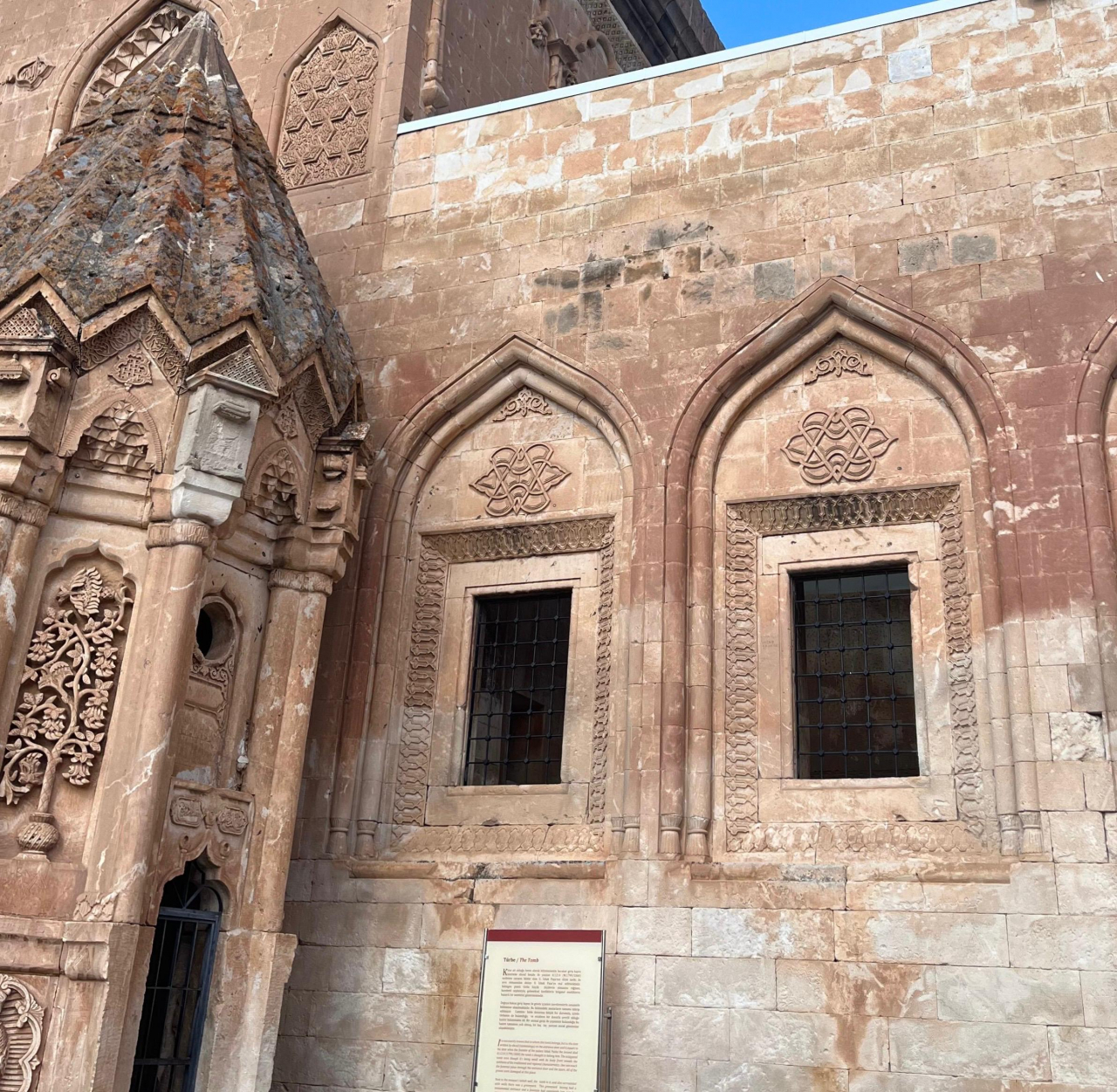 İshak Paşa Sarayı'nın mimari detayları hayran bırakıyor