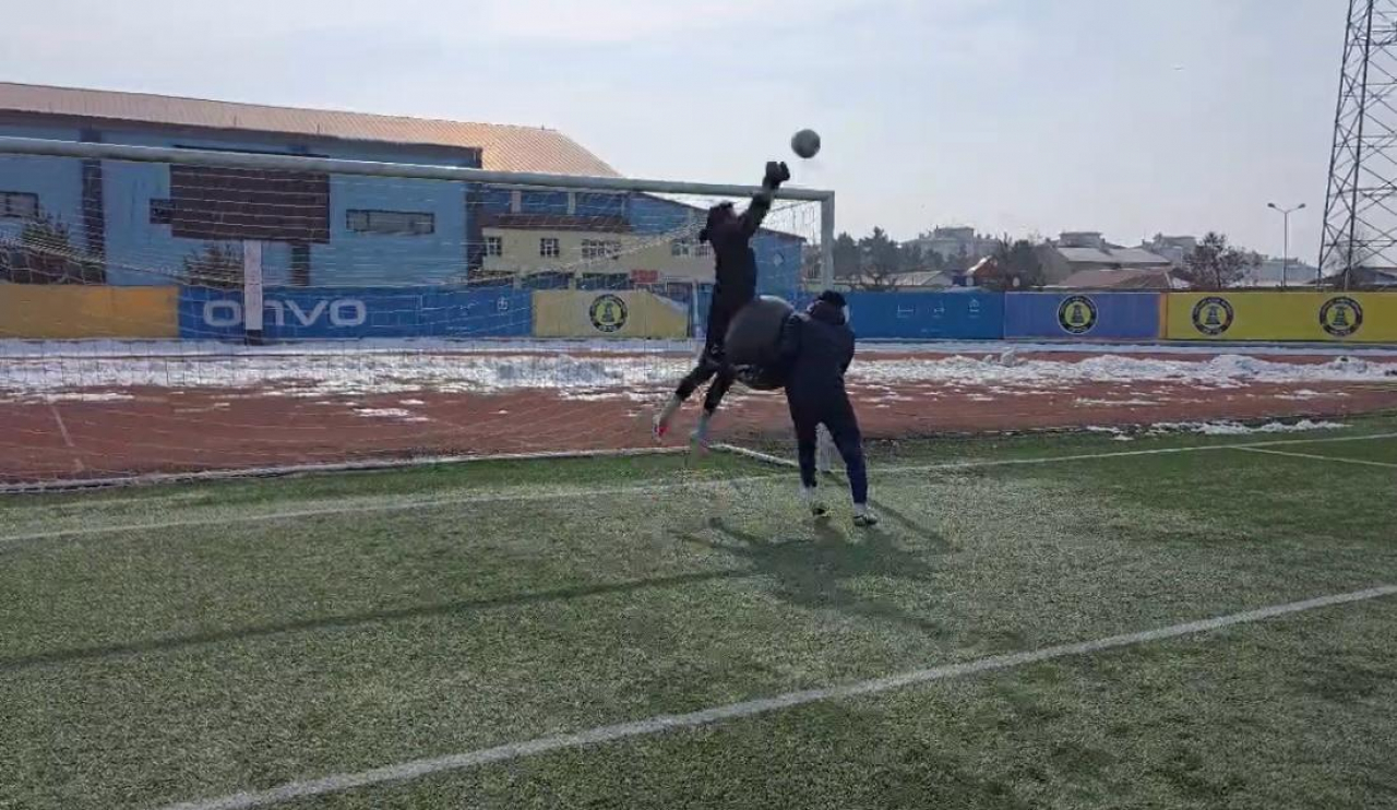 Ağrı Spor yuvasında kritik bir maça çıkıyor!